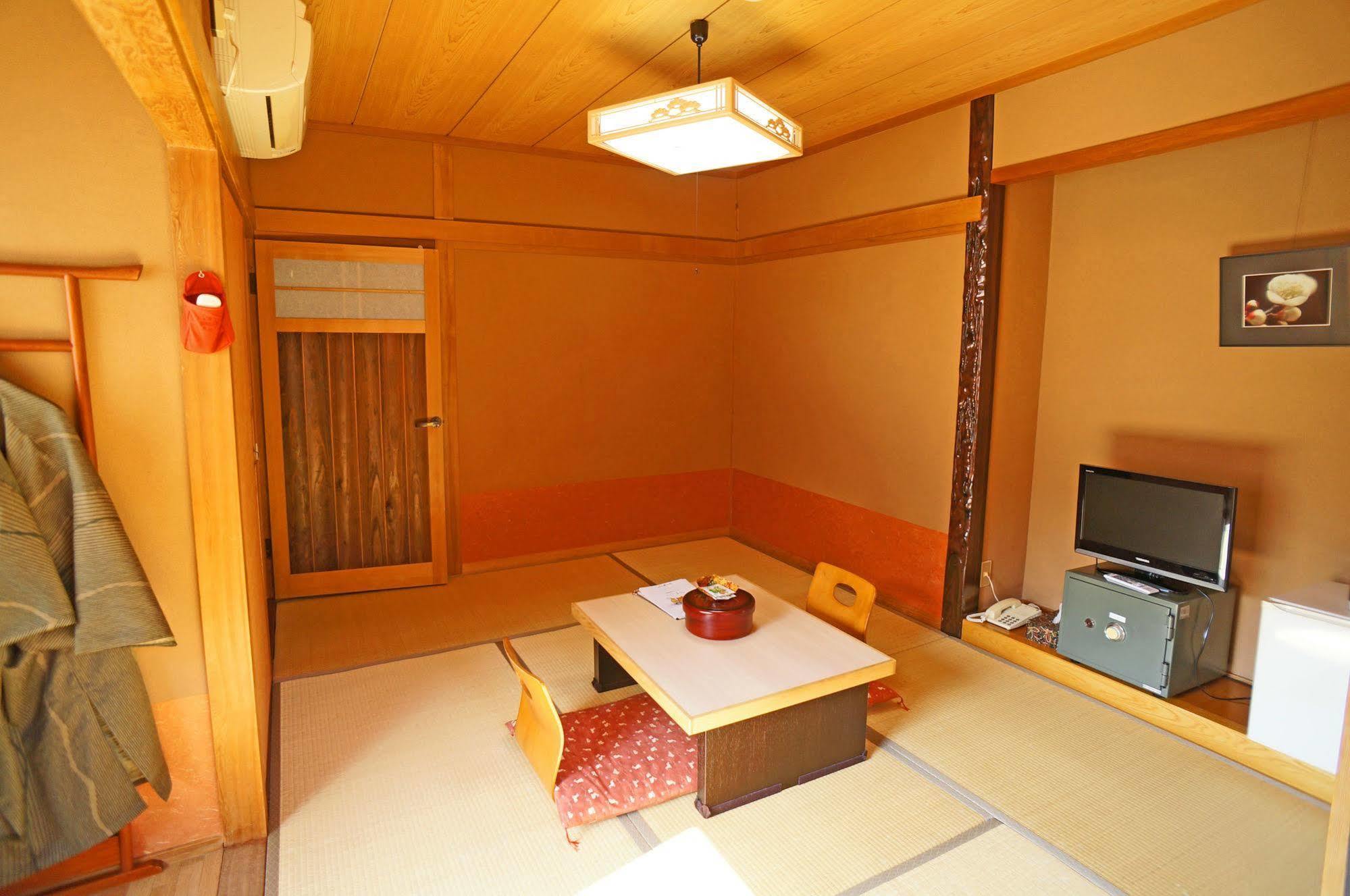 Ban-Ya Hot Spring Inn Yufuin Luaran gambar